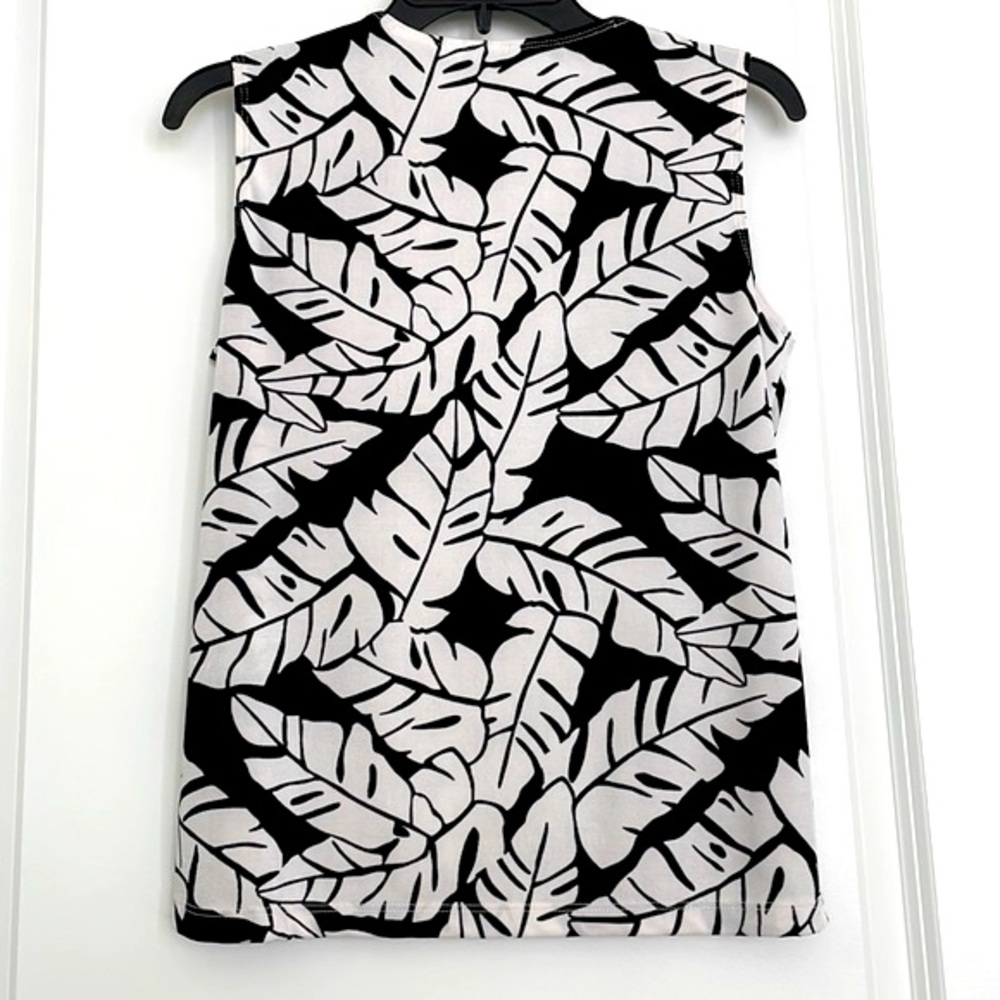 Laura Ashley black & white sleeveless top - Picture 6 of 7